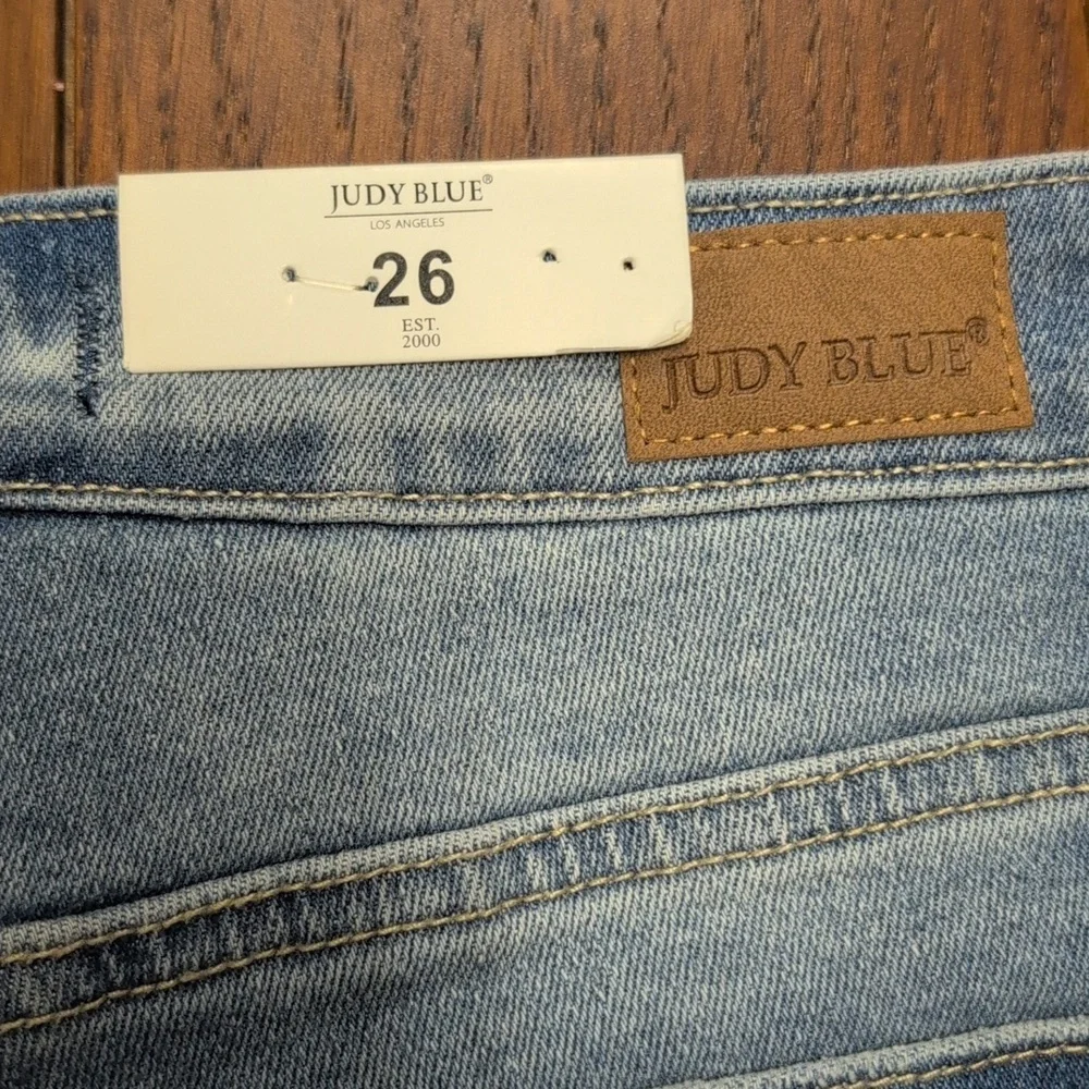 Judy Blue -  Mid Rise Denim Cut Off Shorts With Eyelet Detail - Picture 6 of 6